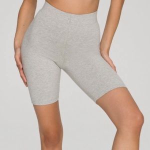 adika seamless grey biker shorts